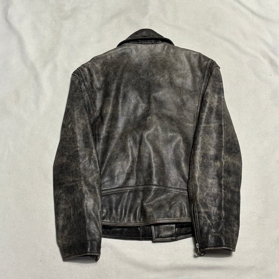 100 vtg 데미지드 소가죽 레더 자켓 상품이미지3