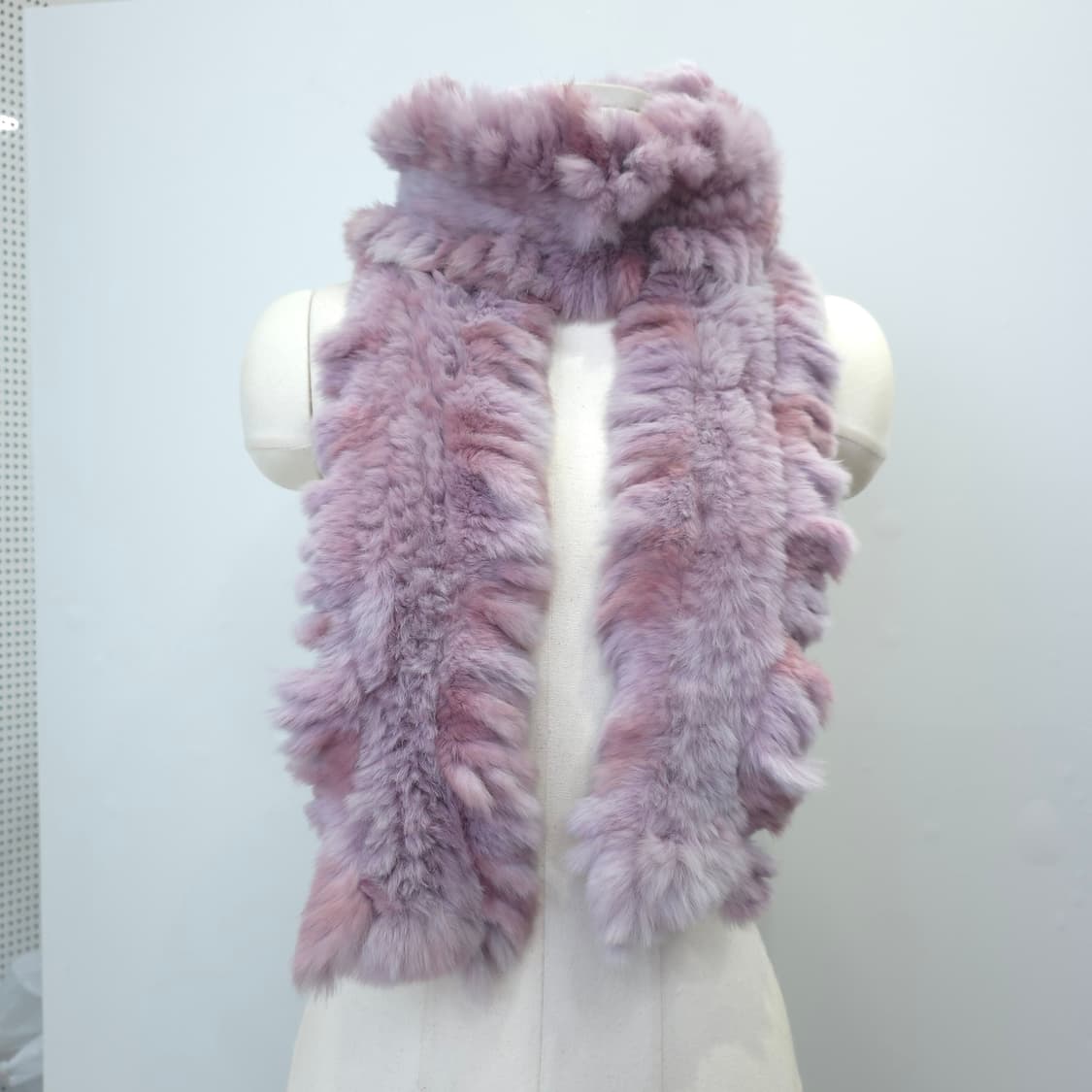라일락 퍼플  프린지 디테일 래빗퍼 롱 머플러  상품이미지2