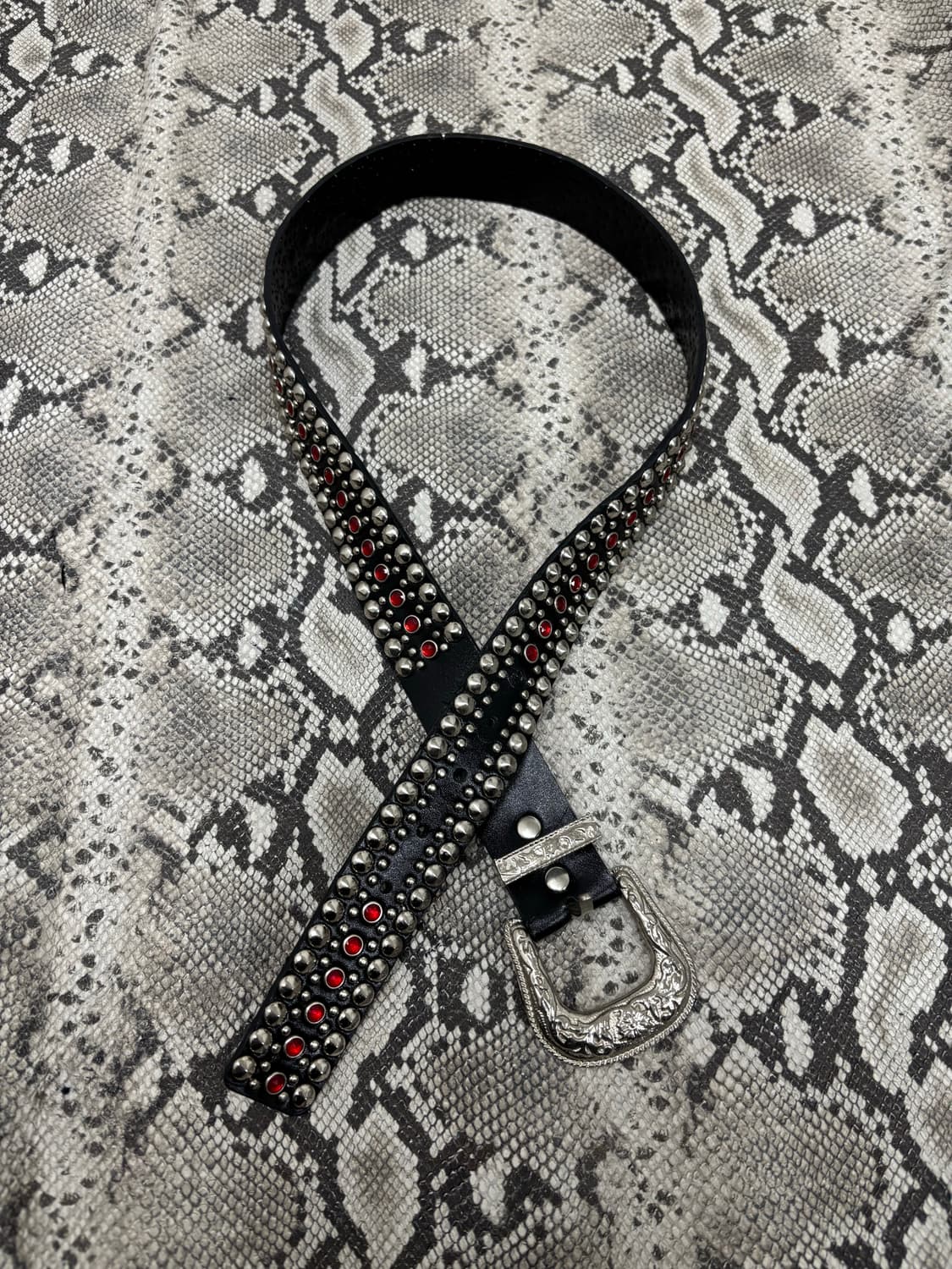 [ACC]Red Cubic&Stud Detail Belt 상품이미지6