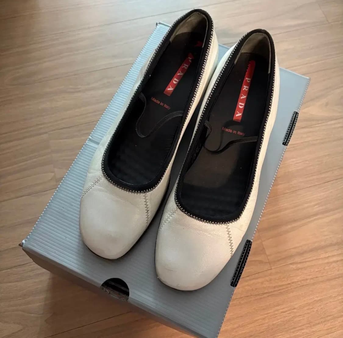 프라다 플랫슈즈 38(EU) 상품이미지1