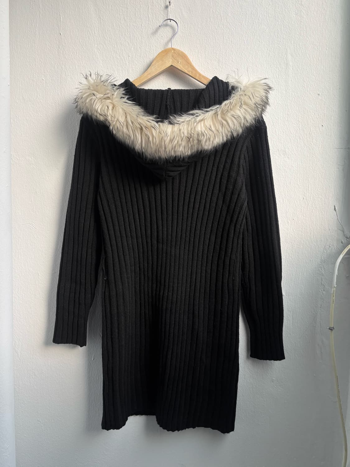 Von Dutch Sports Black Fur Hood Cardigan 상품이미지8