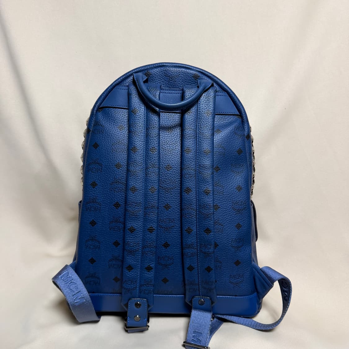 MCM 블루 스터드 백팩 상품이미지2