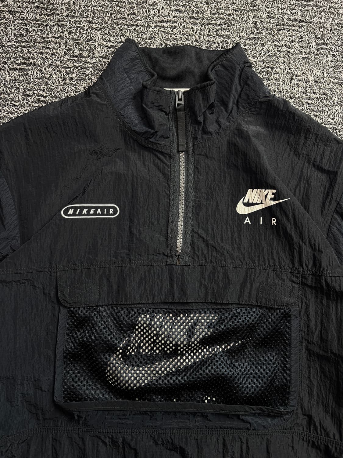 나이키 에어 빅로고 센터 포켓 나일론 아노락 블랙 2227 상품이미지1