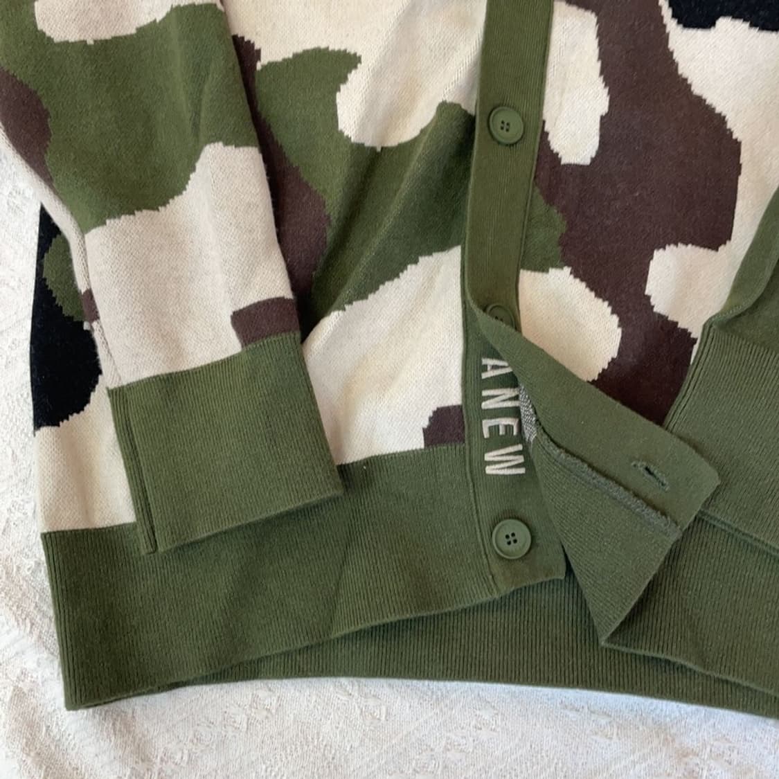 [105] 어뉴 골프 카모 패턴 가디건 상품이미지5