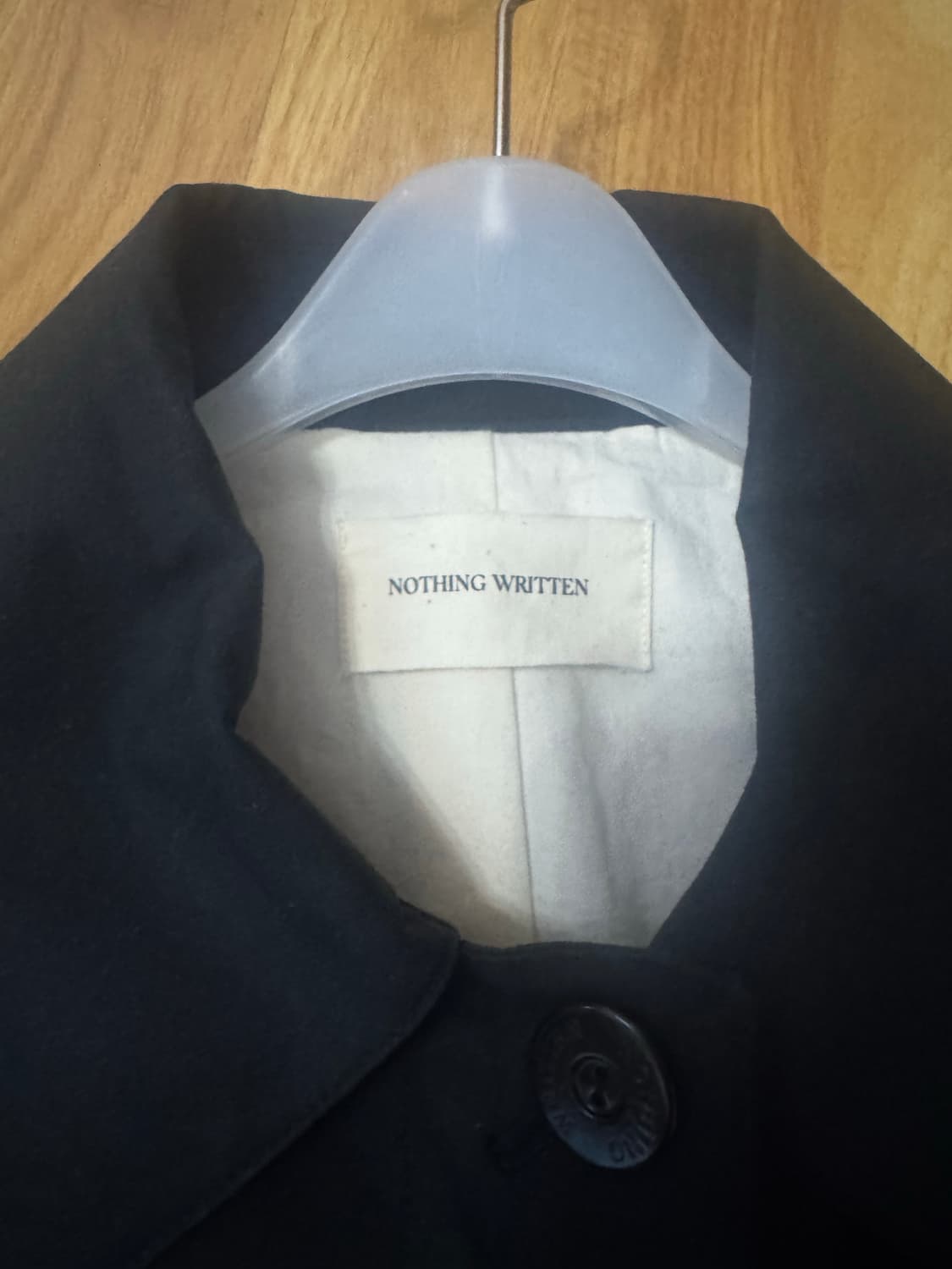 낫띵리튼 볼륨 왁스 트렌치 코트 상품이미지5