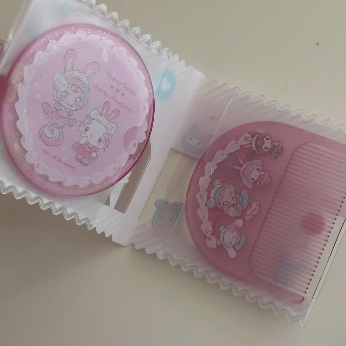 mezzo piano x 산리오 빗&거울 세트  상품이미지10