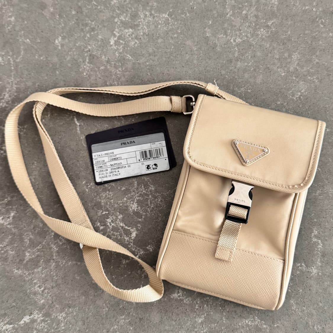 프라다 리나일론 스마트폰 백 상품이미지1