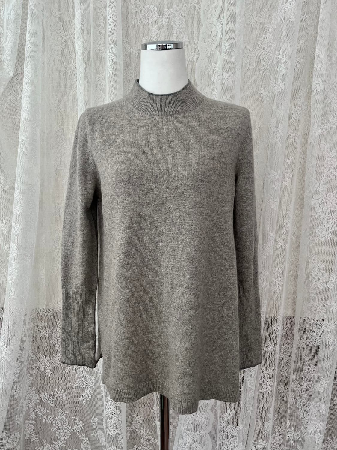 66) 한섬 모덴 MOTHAN 캐시미어 100 니트 그레이 상품이미지1