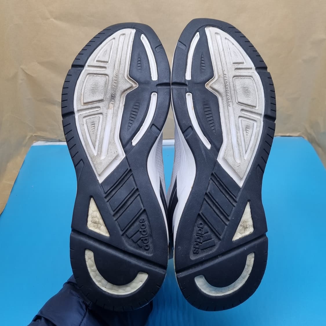 아디다스 리스폰스 슈퍼2.0 남성운동화275 상품이미지3