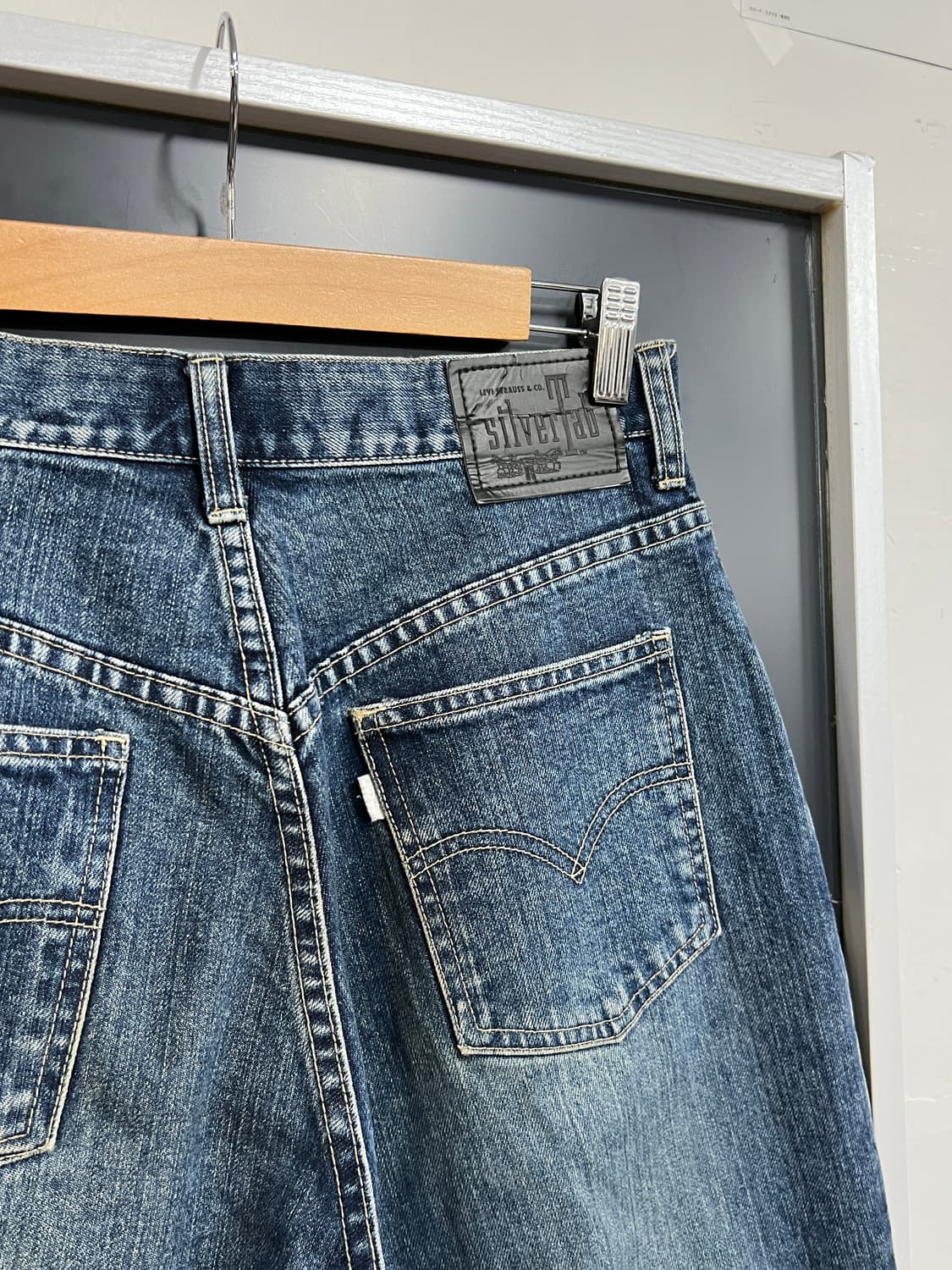 Levis Silvertab 리바이스 실버탭 루즈핏 데님 팬츠 상품이미지2