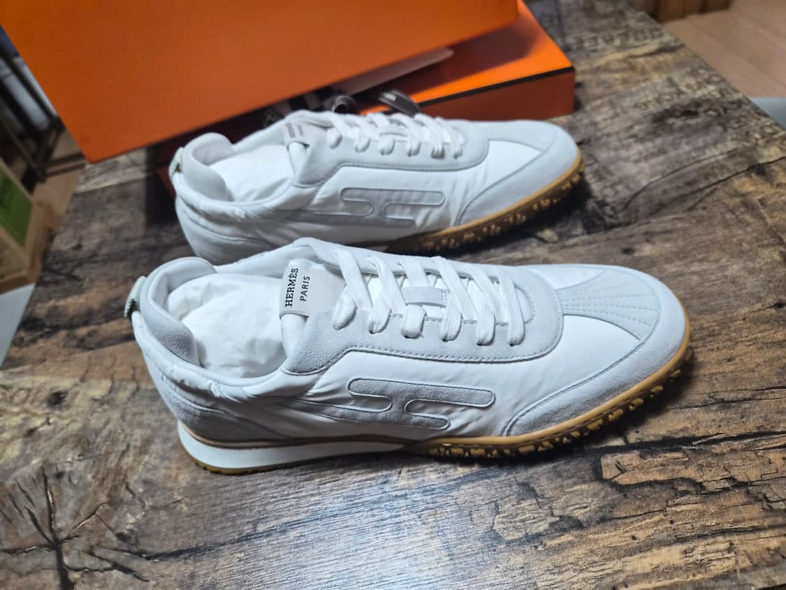 (새상품) 에르메스 제트 스니커즈 41.5 상품이미지4