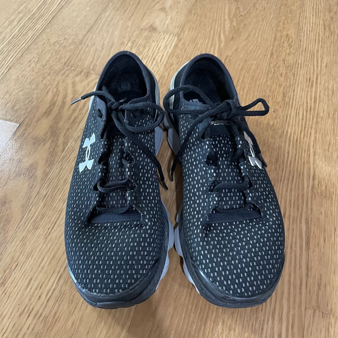 언더아머 런닝화 270 상품이미지2