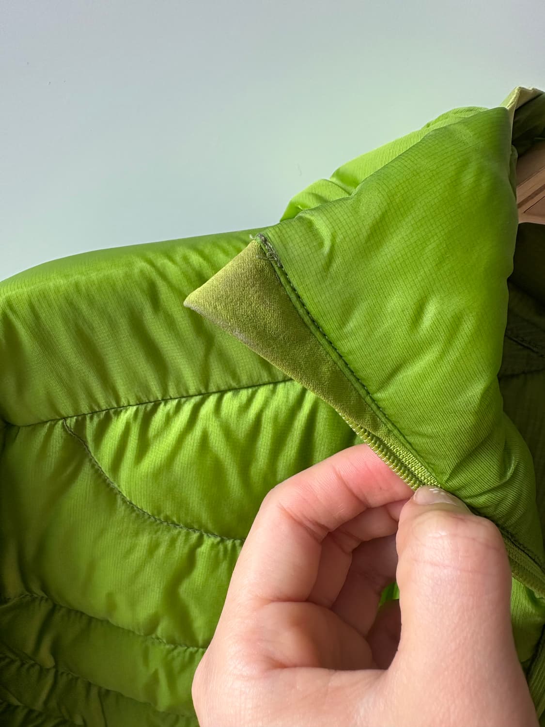 아크테릭스 세륨 lt 후디 패딩 상품이미지3