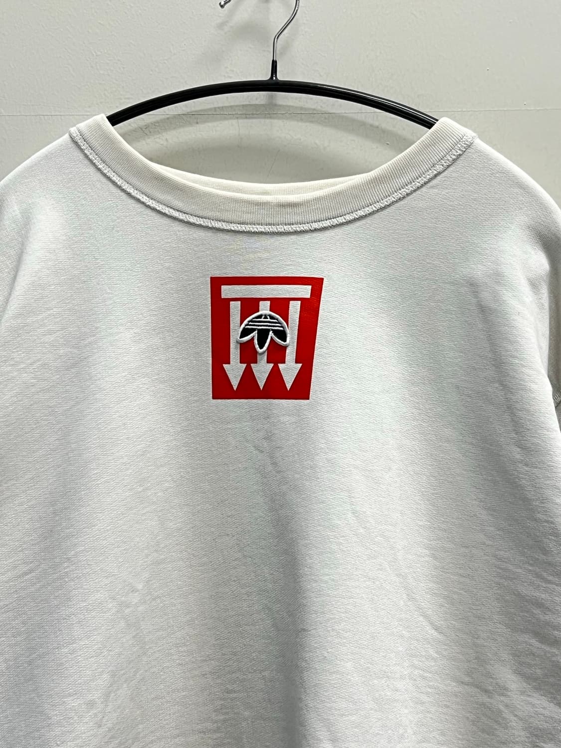 아디다스 X 알렉산더왕 맨투맨 상품이미지3