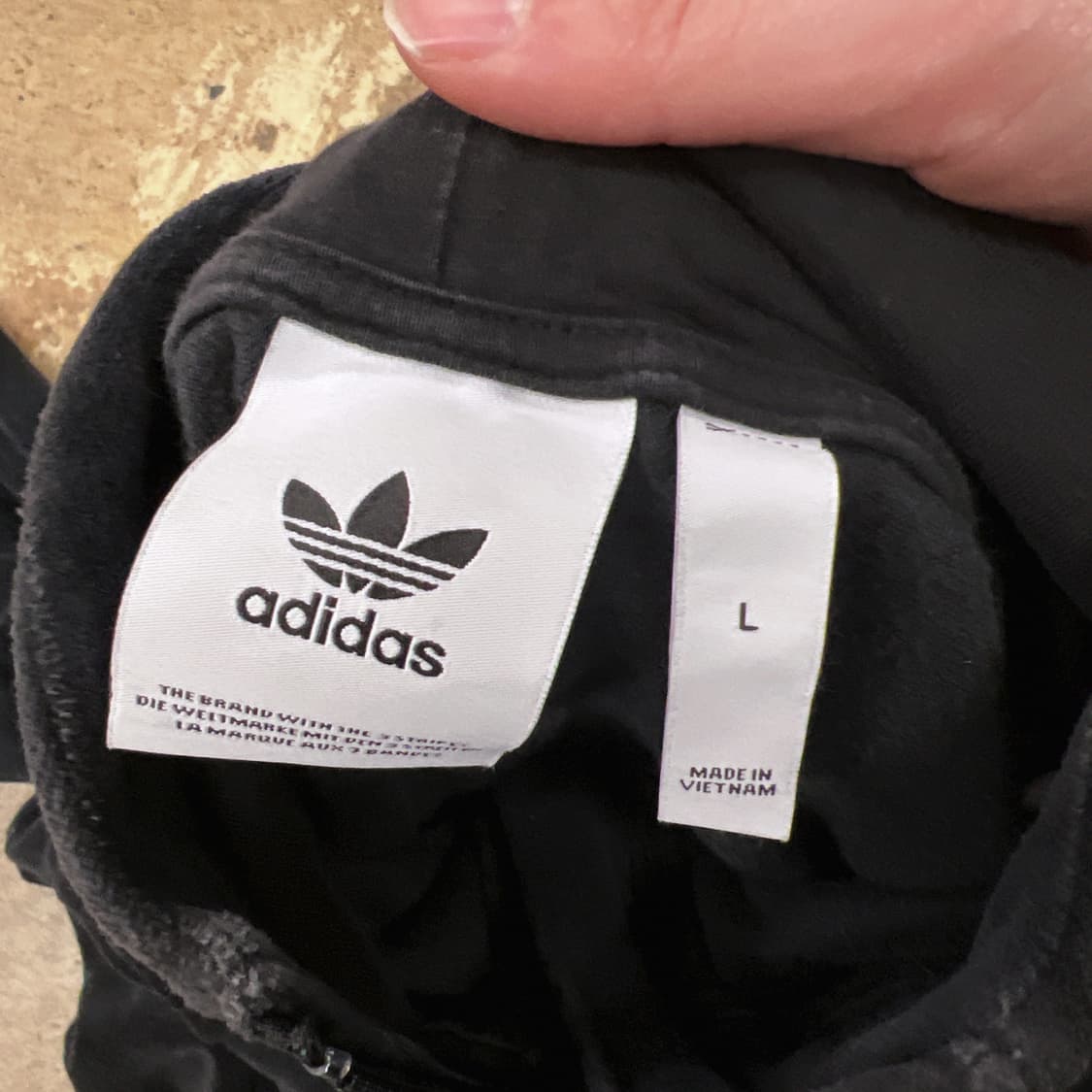 아디다스 블랙 벨벳 반집업 상품이미지5
