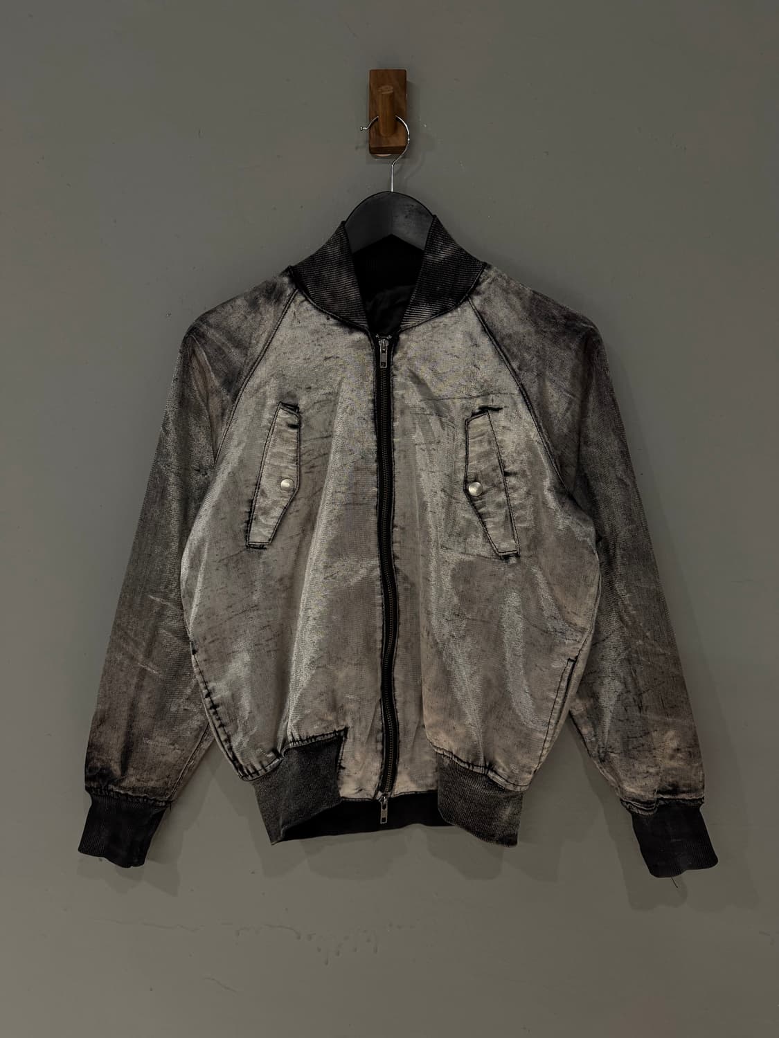 Distressed washing bomber jacket 상품이미지4