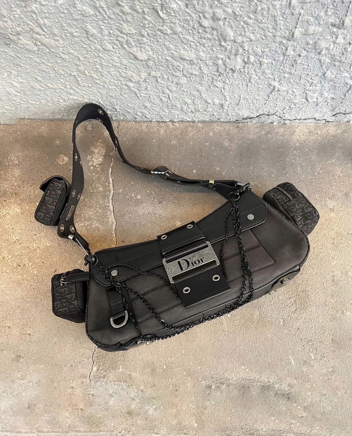 크리스찬 디올 스트릿 시크 콜럼버스 숄더백 상품이미지1