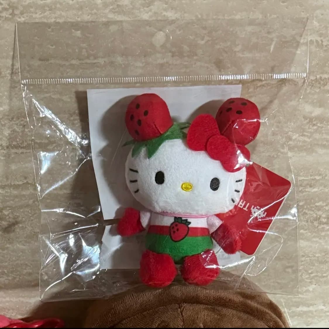 헬로키티 이치고맨 인형 키링 상품이미지1