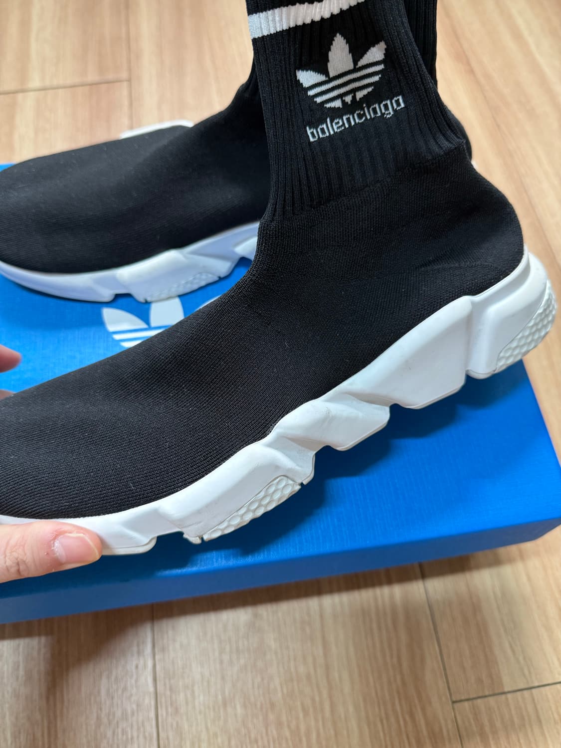 [EU43] 발렌시아가 x 아디다스 스피드러너 상품이미지2