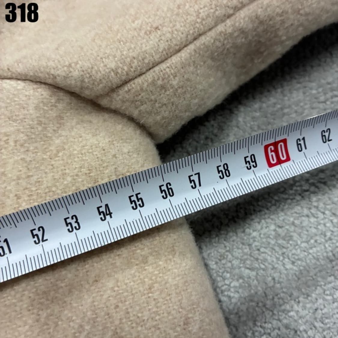 써스데이아일랜드 베이지 코트  상품이미지5