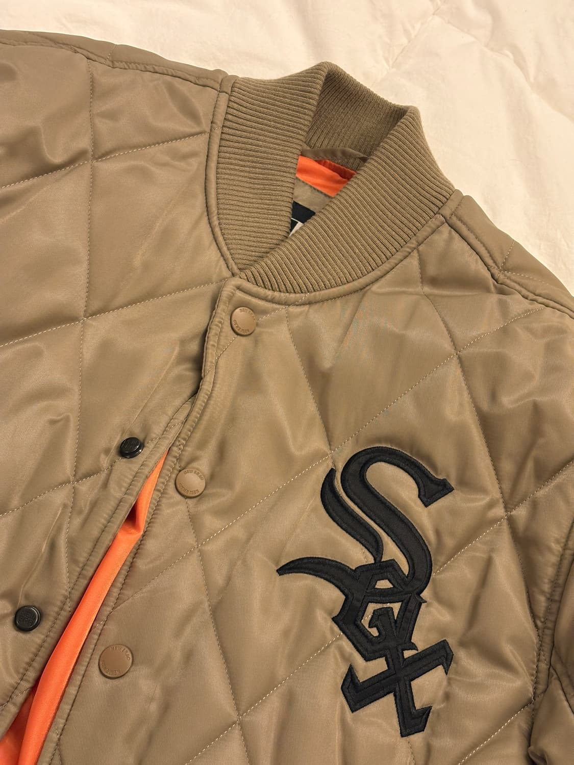 뉴에라 다이아몬드 퀼팅 자켓 시카고 화이트삭스 90(S) 상품이미지3