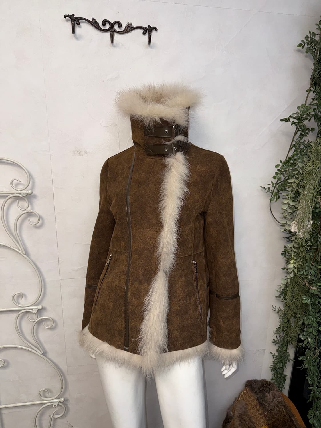 Sisley brown fox fur double buckle 무스탕 상품이미지7