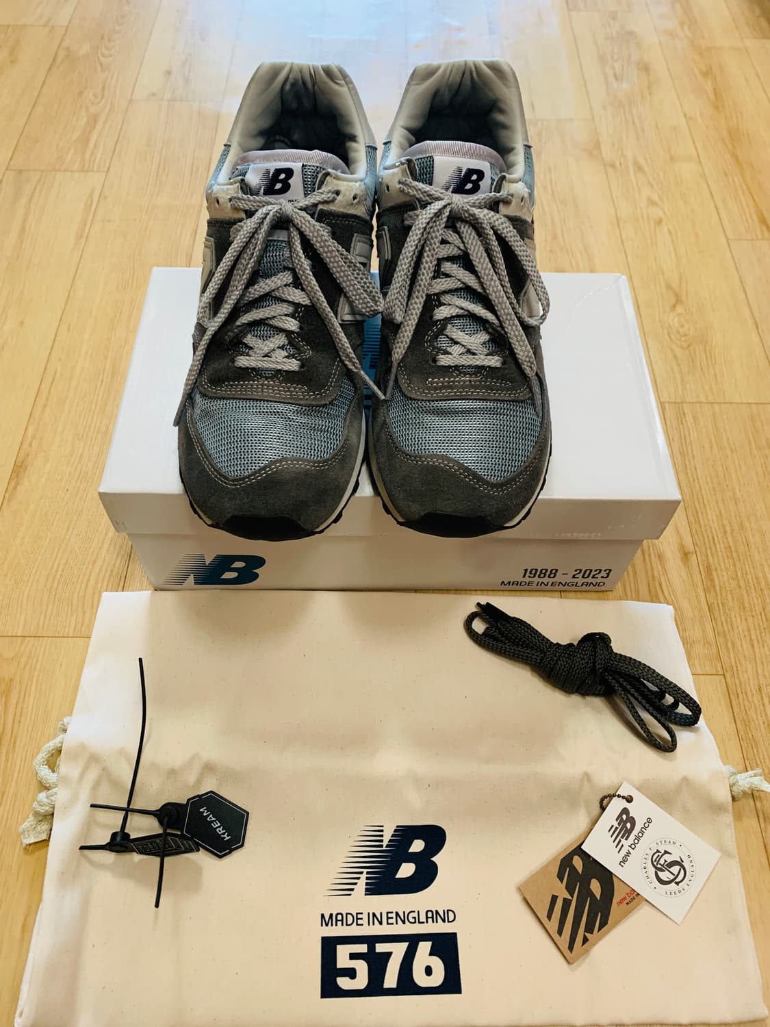 [270] 뉴발란스 576 메이드 인 UK 그레이 급처 상품이미지1