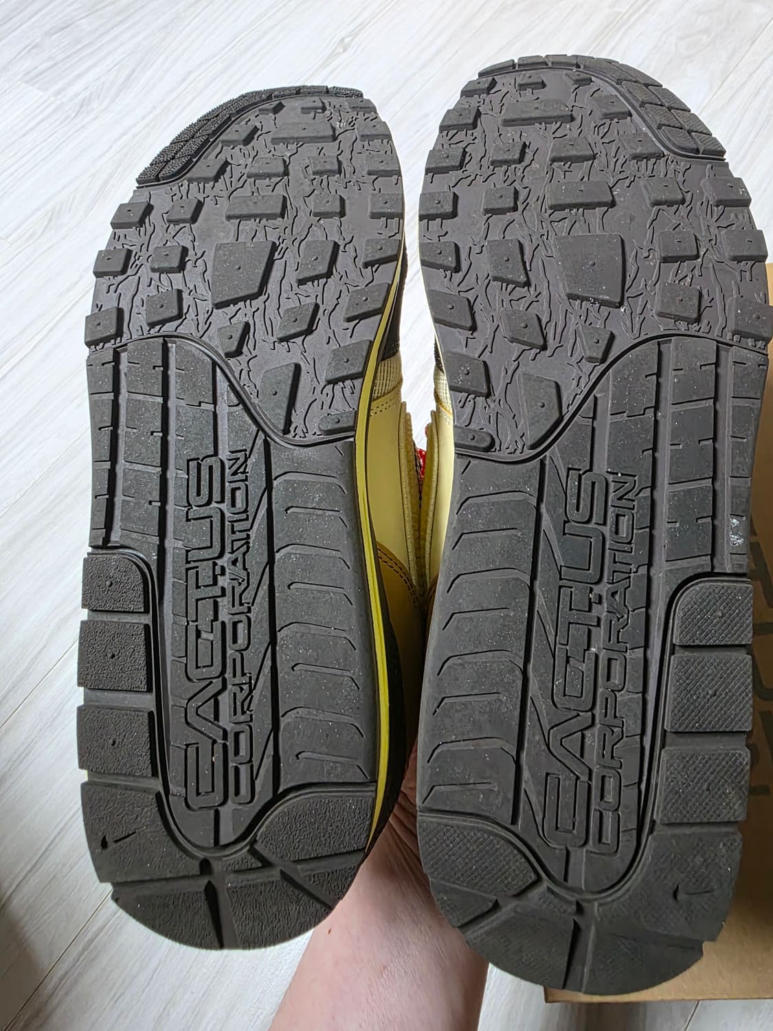 [270] 나이키 x 트래비스 스캇 에어맥스1 캑터스 브라운  상품이미지10