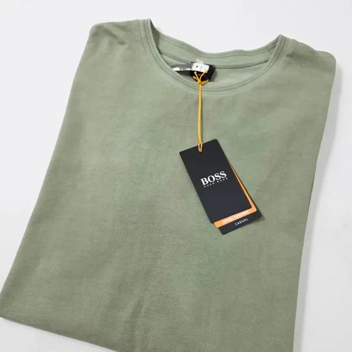 (새상품) BOSS 휴고보스 반팔티 XL 카키 상품이미지10