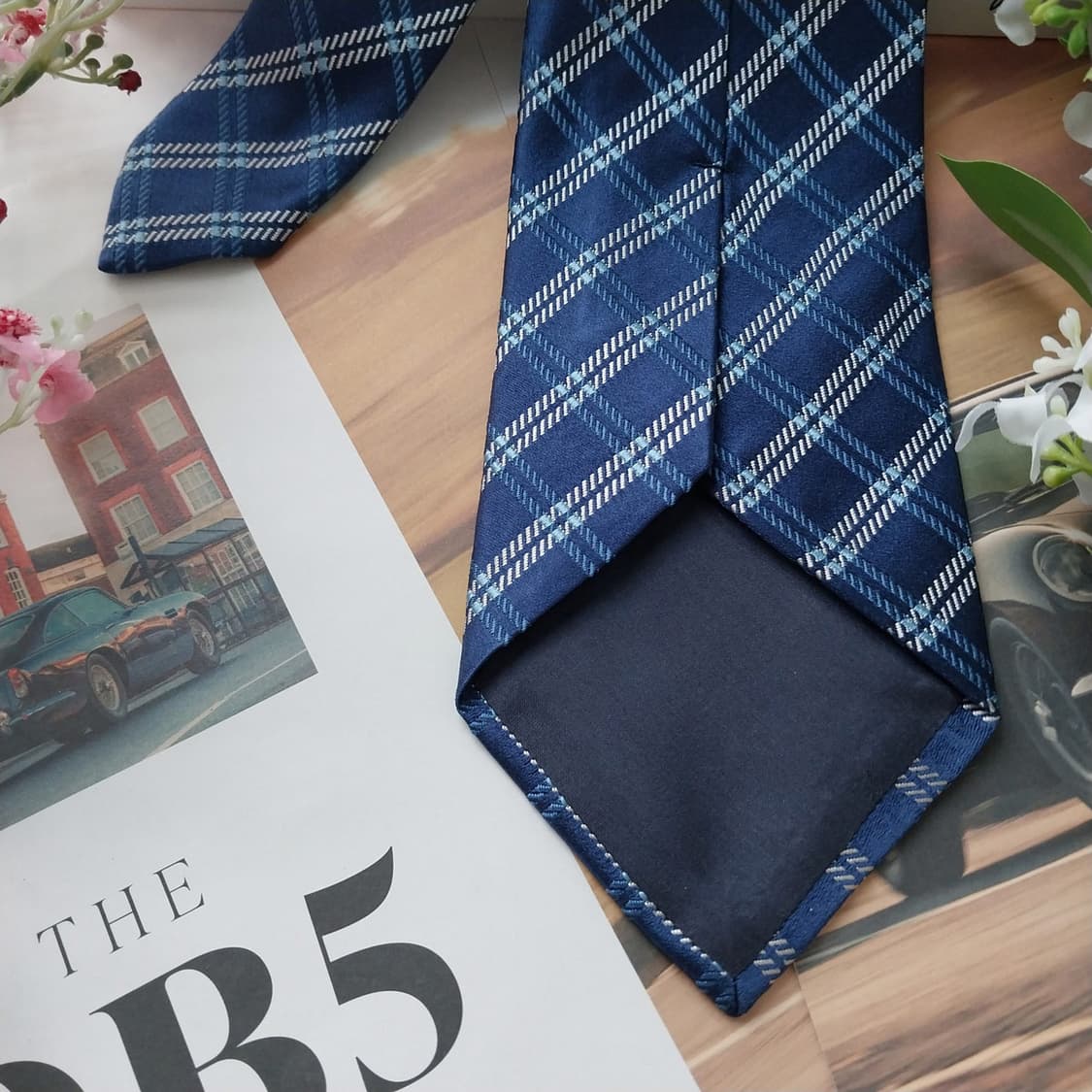 샤르베 실크 네이비 플래드 넥타이 9.2cm A+등급 K1652
 상품이미지7
