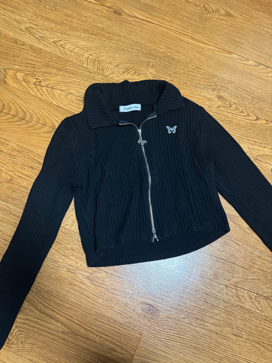 팬시클럽 니트 집업 크롭 상품이미지1