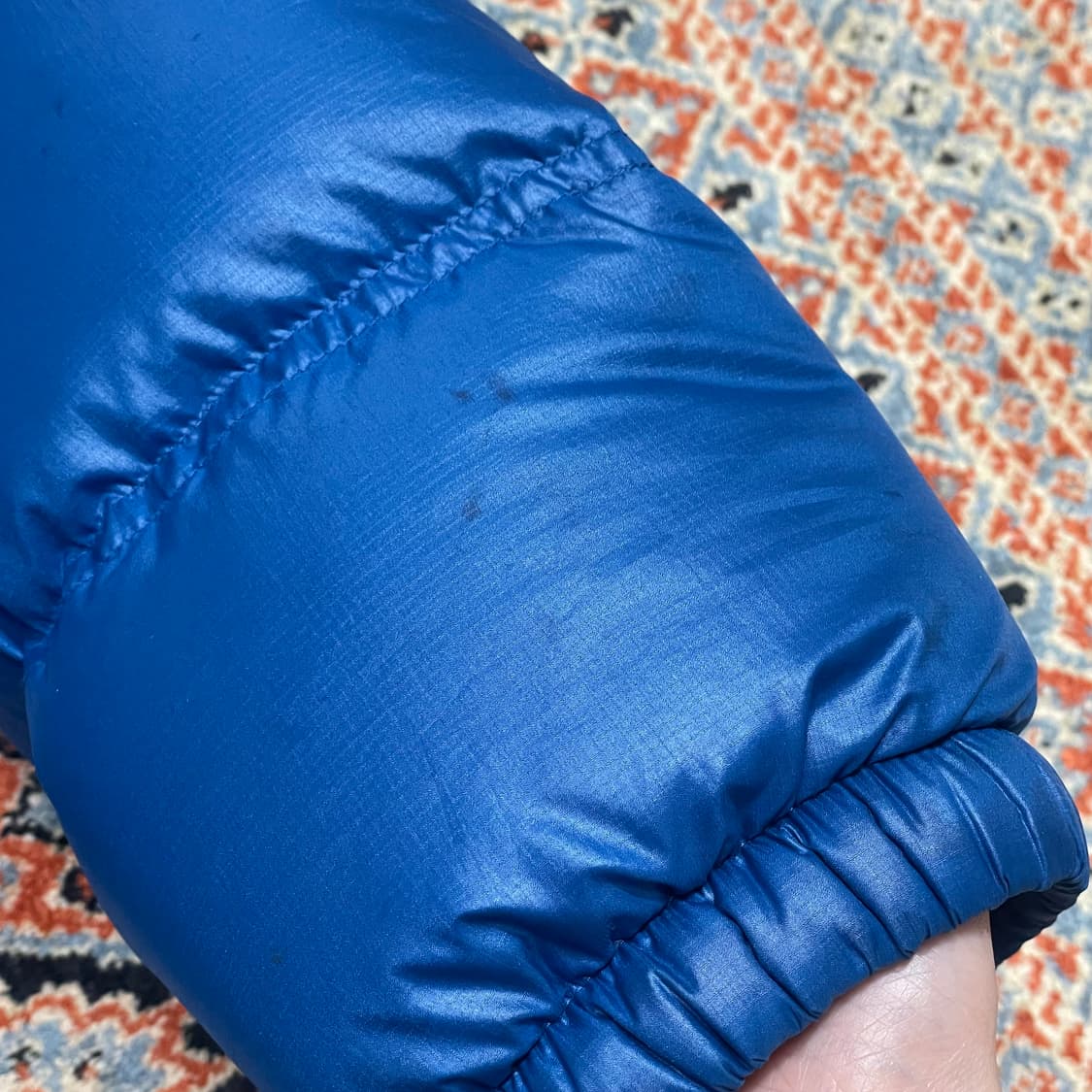 아디다스 삼각로고 딥블루 구스다운 남성115 상품이미지4