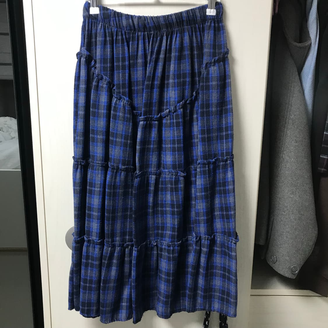 원더원더 솔파 체크 플레어 캉캉 롱 스커트 상품이미지3