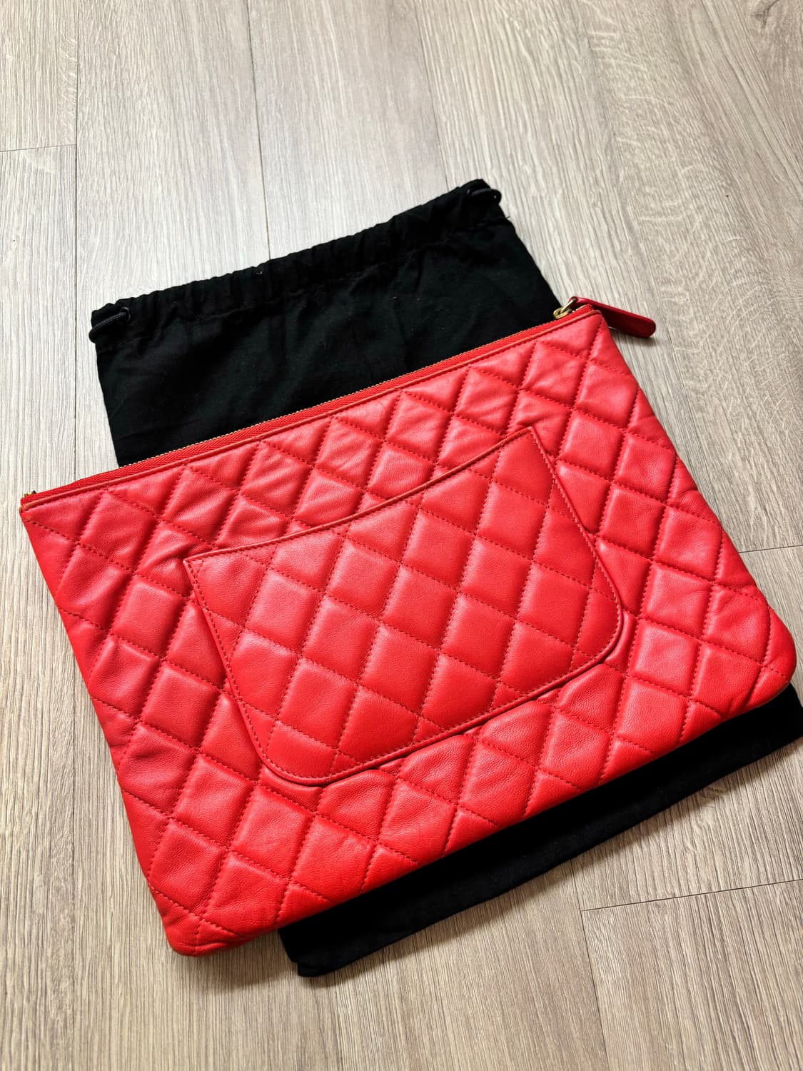 샤넬 A82545 램스킨 핫핑크 금장 미듐 클러치 상품이미지4