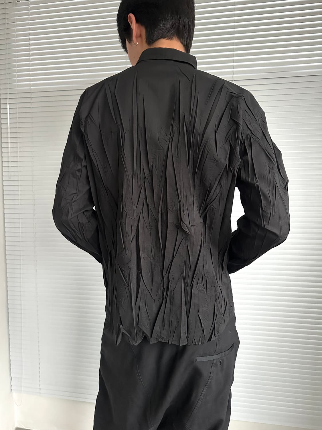 이세이미야케 플리츠플리즈 블랙 셔츠 상품이미지3