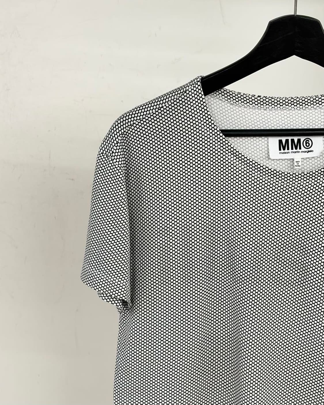 mm6 메종 마르지엘라 일루전 그래픽 폴카 도트 하프 티셔츠 상품이미지2
