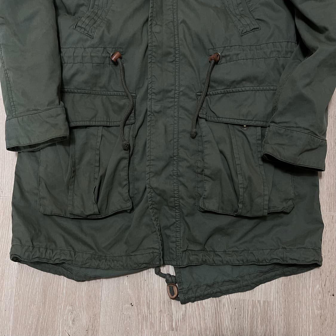 지프 여성 와펜 포인트 퍼안감 후드 야상 점퍼 [카키] FREE 상품이미지3