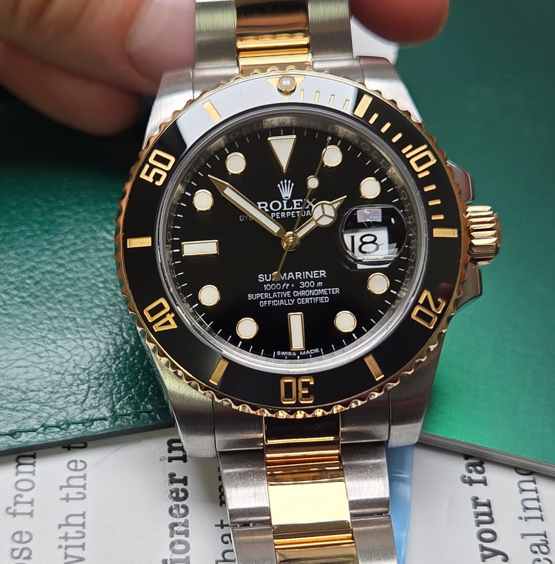 롤렉스 서브마리너 흑콤 116613LN 18K골드콤비 풀셋 
 상품이미지7