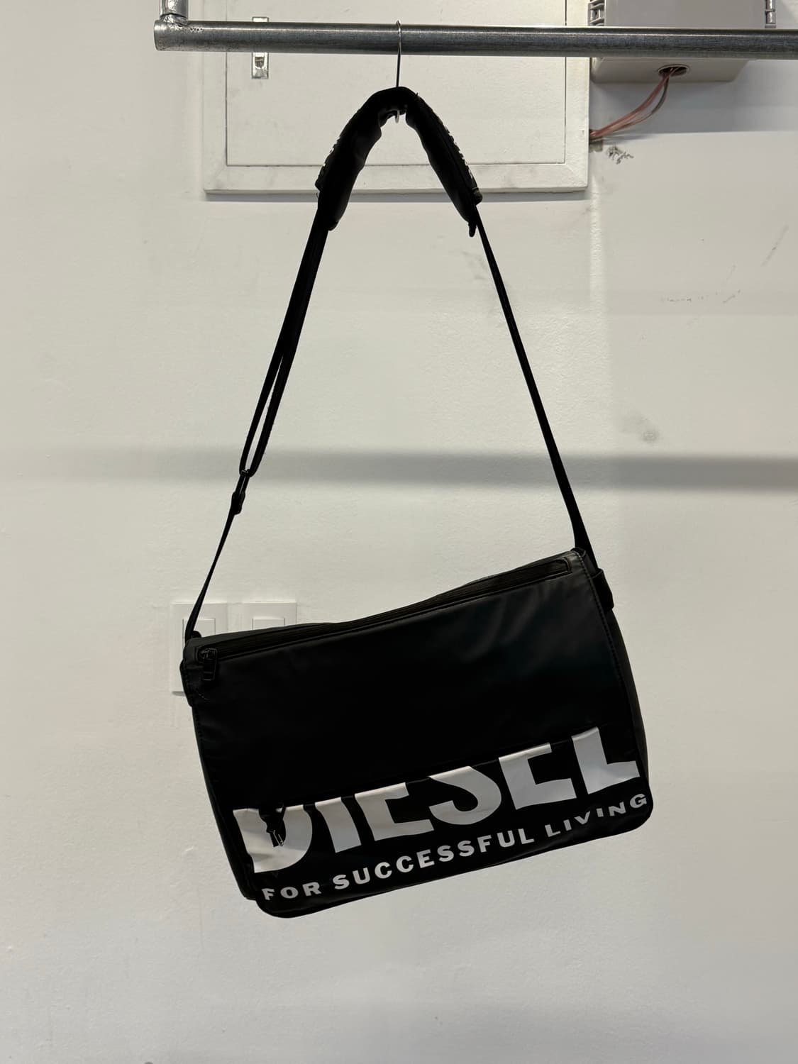 Diesel F-ball Cross Messenger Bag  상품이미지1