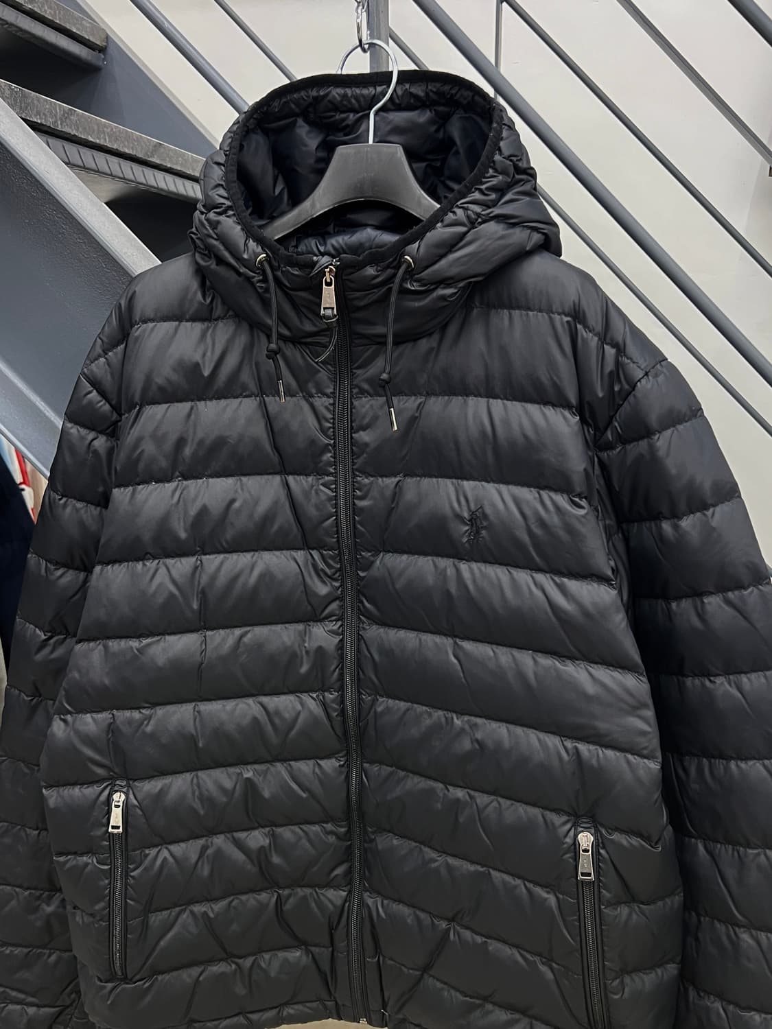 폴로랄프로렌 블랙 패커블 경량 패딩 상품이미지3