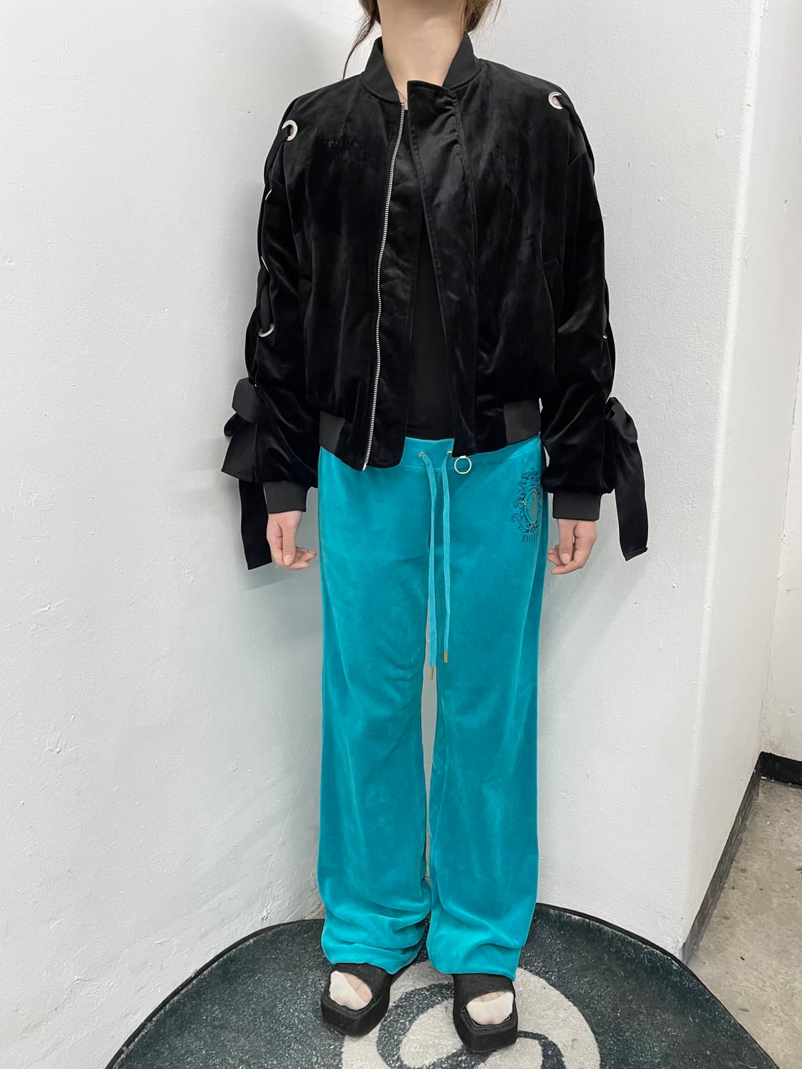 벨로아 아일렛 봄버자켓  상품이미지5