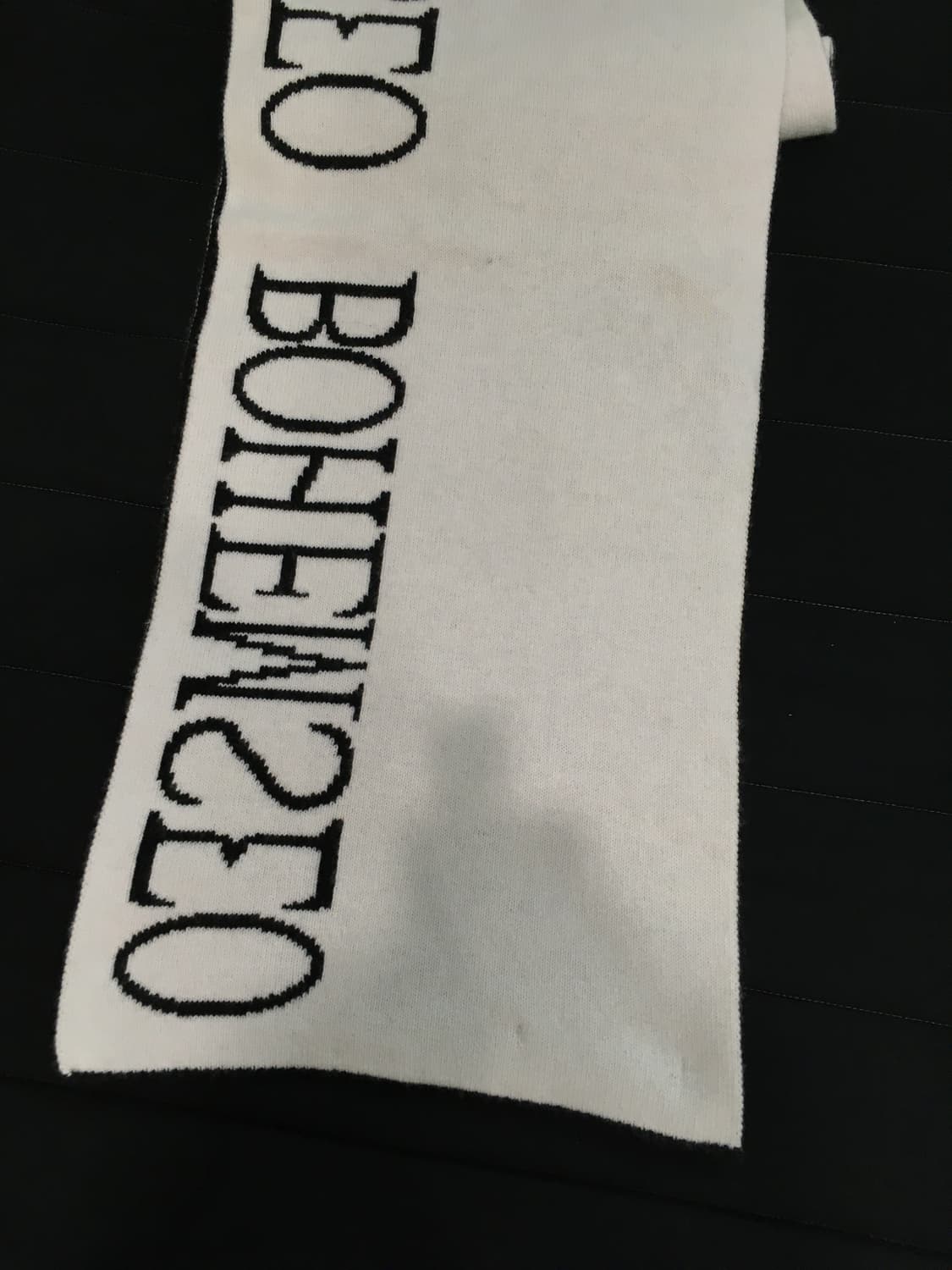 보헤미안 서울 JACQUARD KINT MUFFLER BLACK&IVOR 상품이미지6