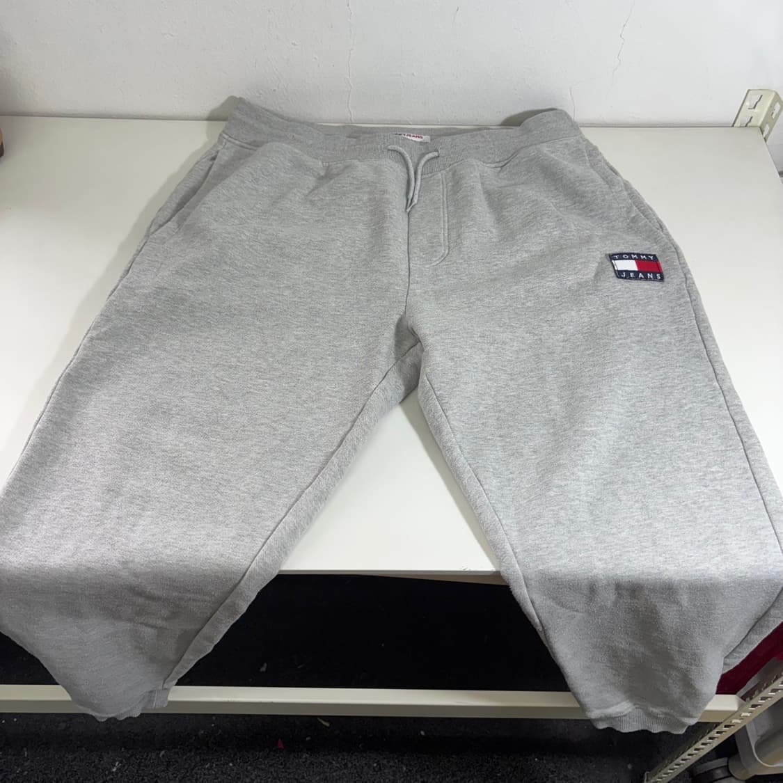 XL 타미힐피거 그레이 패치 루즈핏 면 조거팬츠 상품이미지2