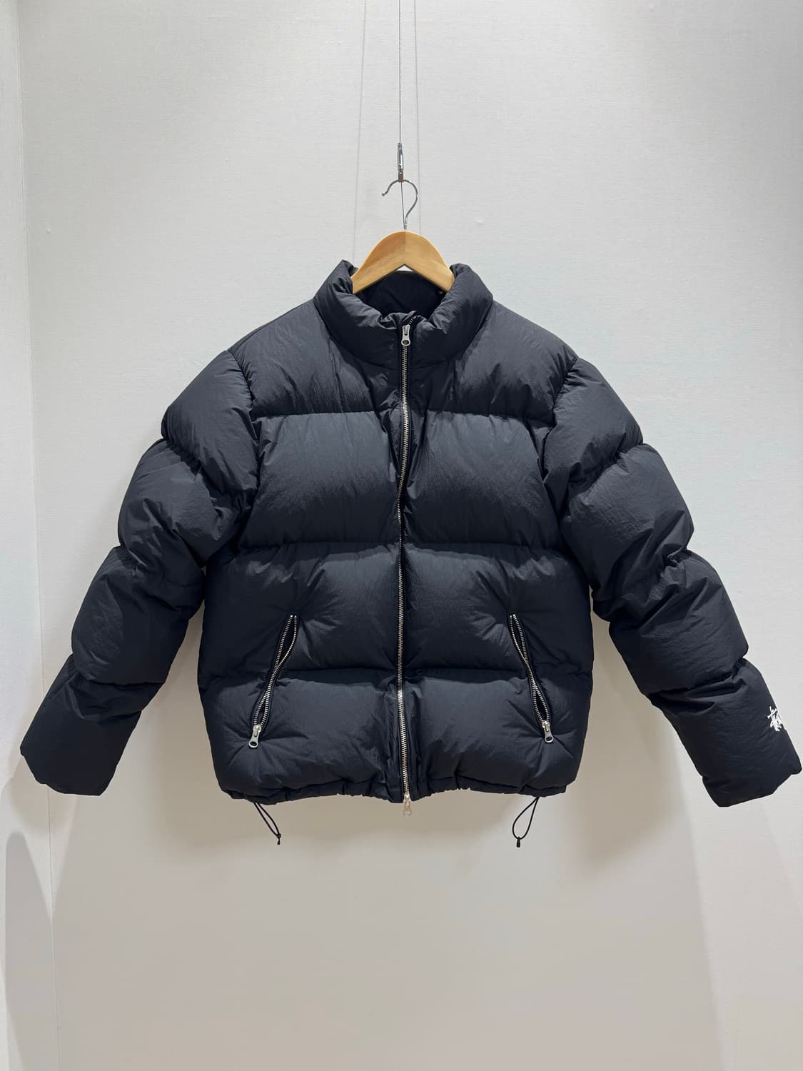 스투시 패딩 상품이미지1