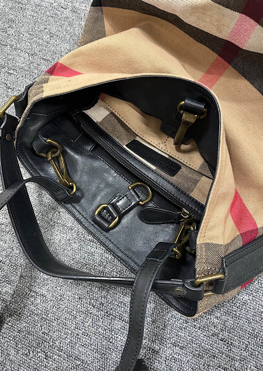 버버리 버킷백  상품이미지5
