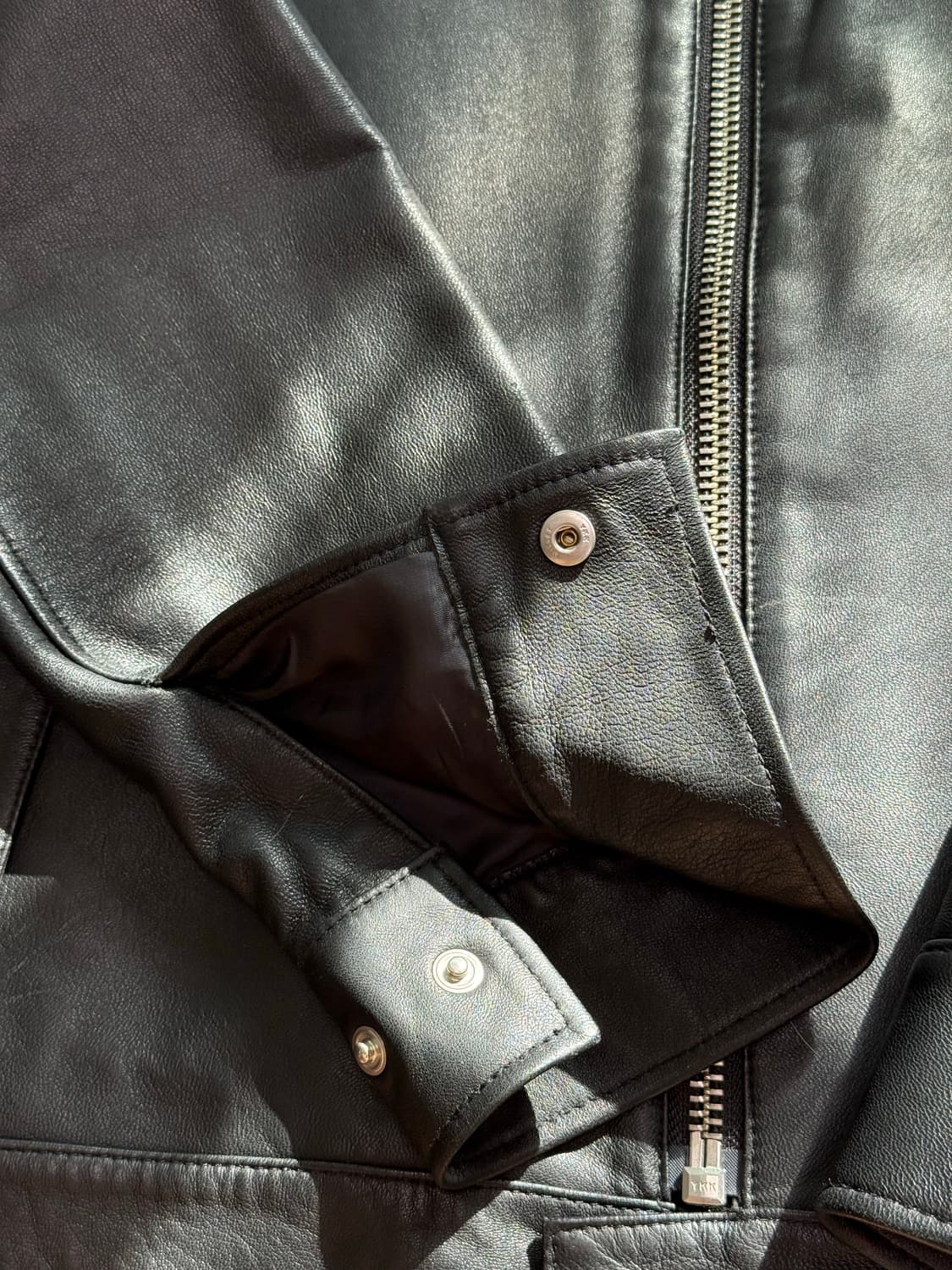 플라스틱프로덕트 레더자켓 상품이미지4