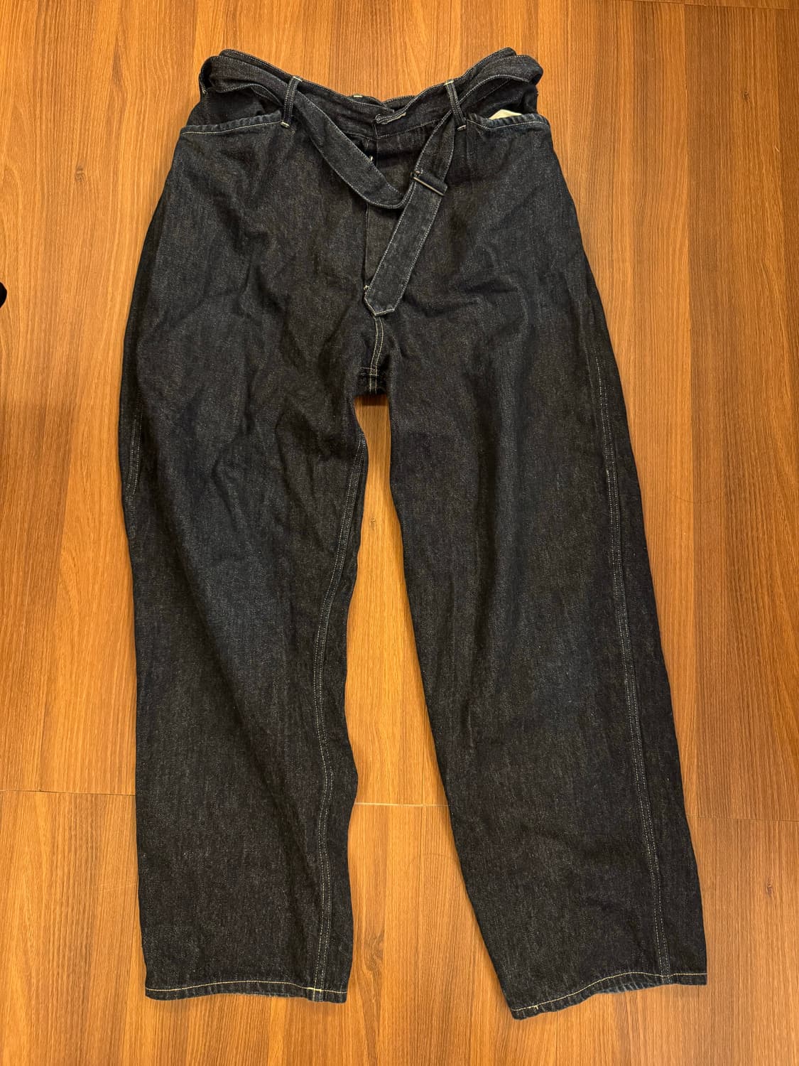 코모리 벨티드 데님 3사이즈 상품이미지1