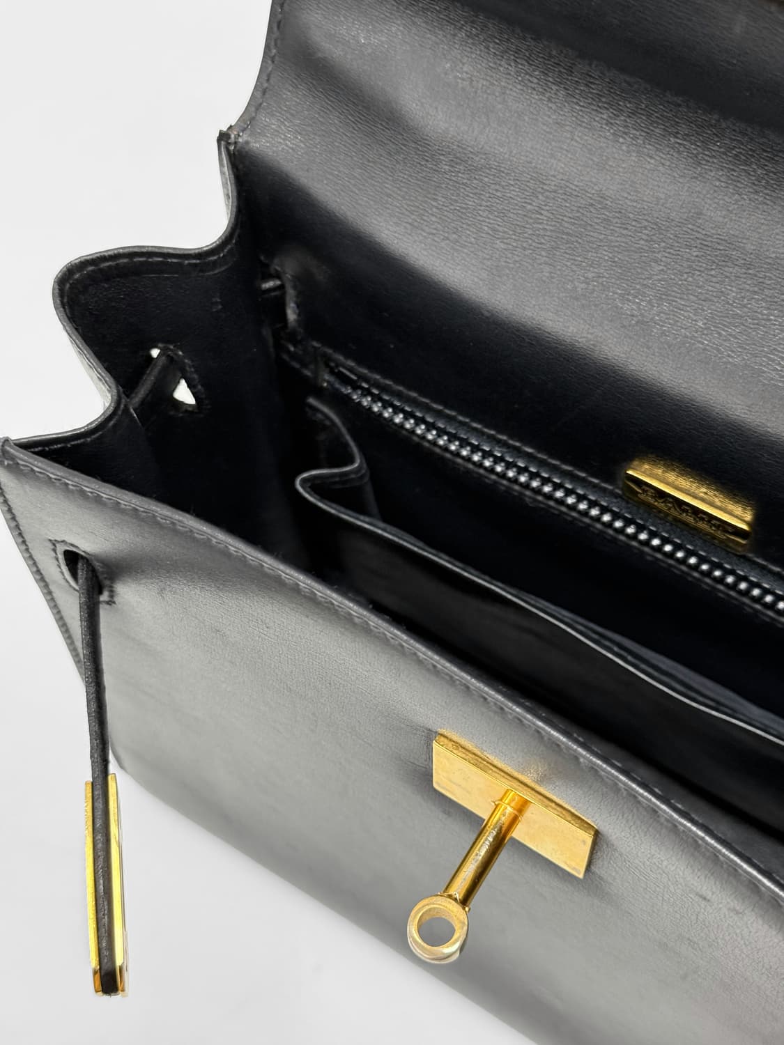 Bally Leather Kelly Tote Bag 상품이미지7