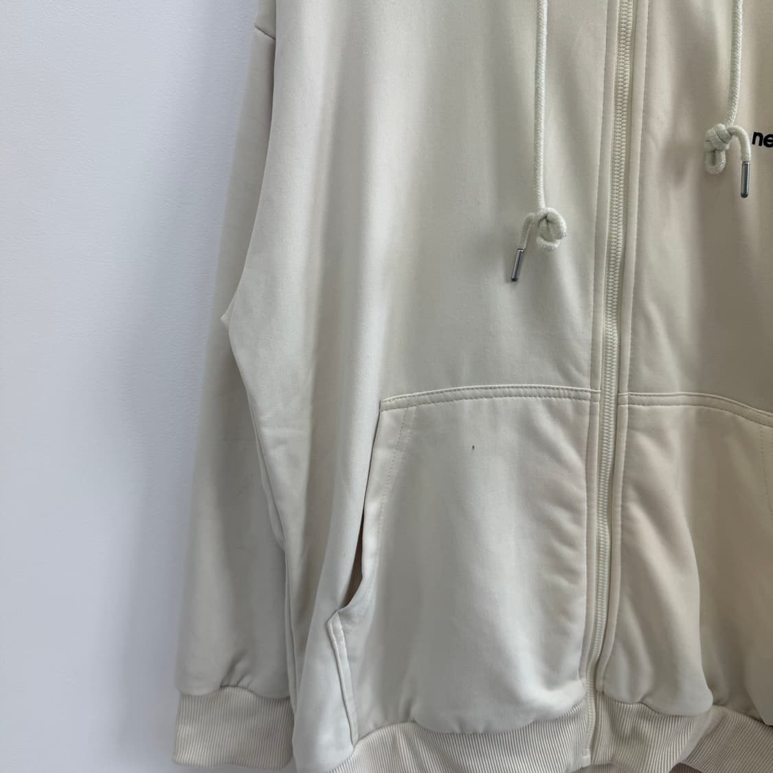 [110정도] 뉴발란스 백프린팅 후드집업 자켓 아이보리 3725 상품이미지2