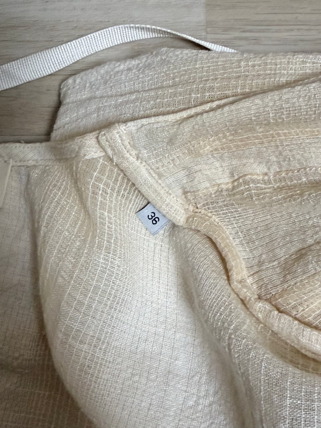 아워레가시 타이 웨이스트 플리츠블라우스 상품이미지4